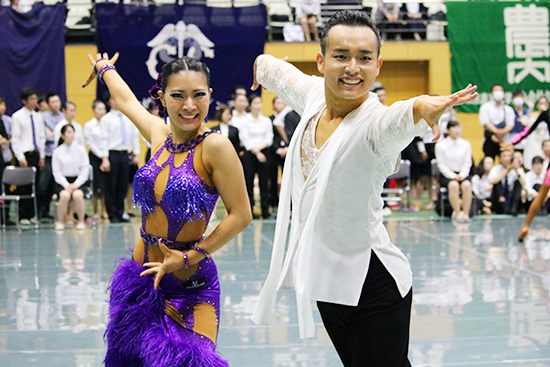 Yoshiki Kurisaki, 4th year, Earth and Planetary Sciences Saki Koshimizu, Tsuda College 2nd in rumba, 3rd in cha-cha