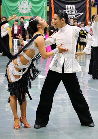 Katsuya Uehara, 3rd year, Bioscience Takako Matsuda, Shirayuri University 10th in samba and 11th in rumba