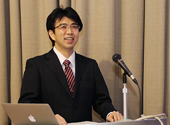 Takinoue delivered presentation