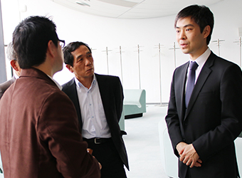  Maeda at networking session
