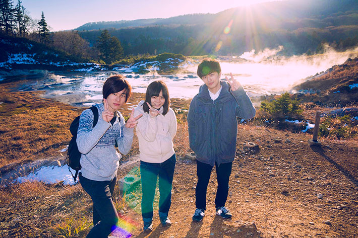 (From left) Director Ikeda, leading actor Takasaki, writer Miura