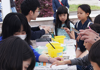 Joshibi Picnic body art session