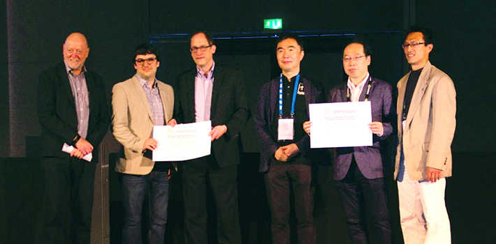 At the award ceremony (Fourth from left to right: Professor Satoshi Matsuoka, Specially Appointed Associate Professor Akira Nukada)