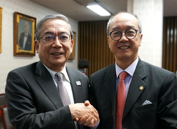 President Mishima (left) and President Chan