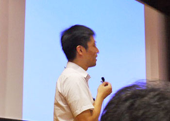 Professor Nakajima giving a lecture