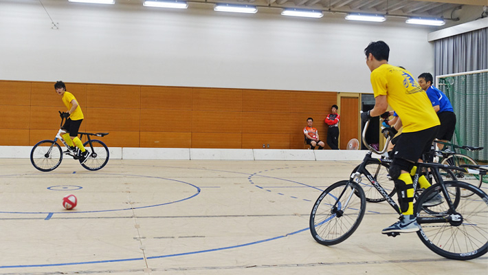 Tachikawa SCS1 in yellow with Akatsu on left, Matsuda on right