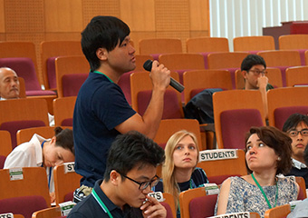 Posing questions to the lecturers