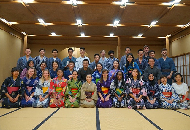 Experiencing the tea ceremony and kimono