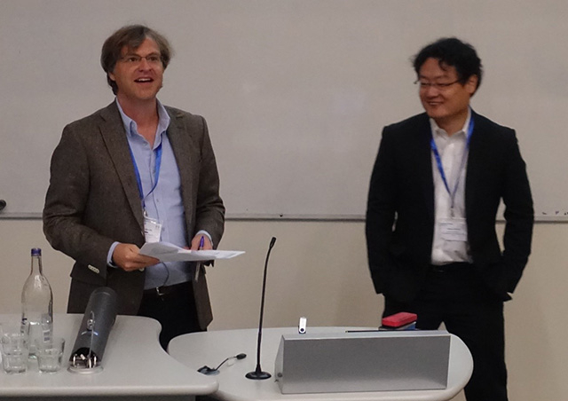 Imperial's Prof. Mark Isalan (left) and Tokyo Tech's Assoc. Prof. Takashi Suzuki announcing conclusions of Bioscience and Synthetic Biology group