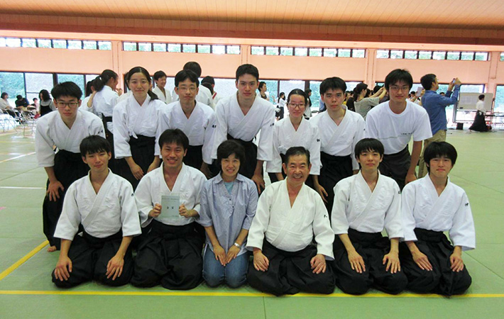 Master Otsuka and members of the Tokyo Tech Aikido Club