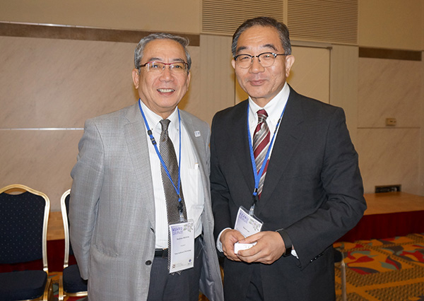 President Mishima (left) and Dr. Geun Lee, Vice President for International Affairs, Seoul National University