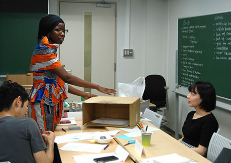 Brainstorming a device to avoid wind and light in desert