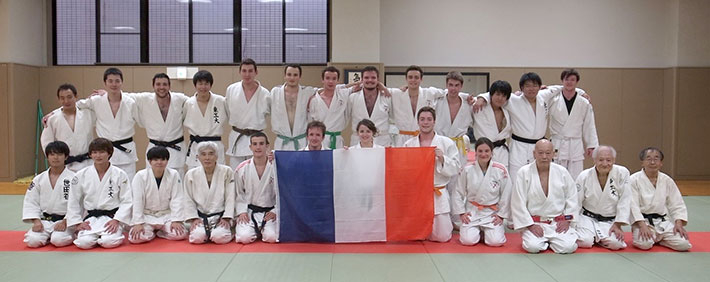 With fellow Ecole Polytechnique judokas at joint training session