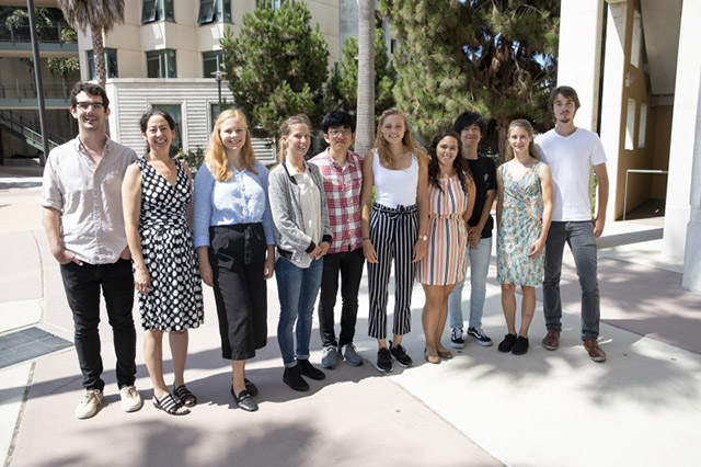 Zugui (3rd from right) and Uchiyama (center) with Cooperative International Science and Engineering Internships members