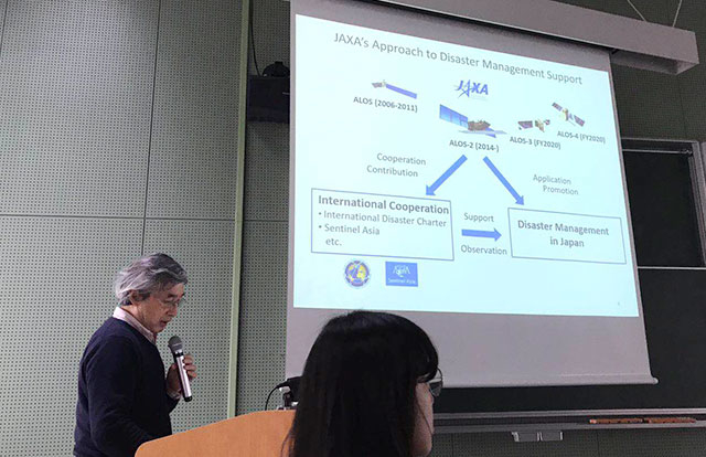 Lecture by JAXA's Kaku