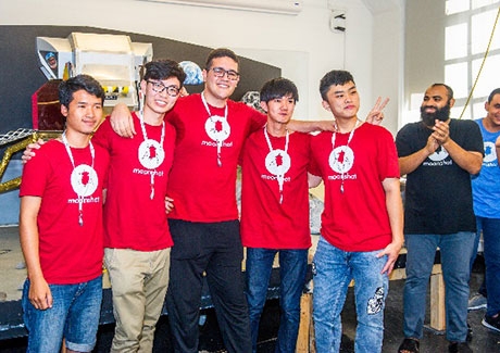 Second-place Maroon Team (with Hatanaka second from right)