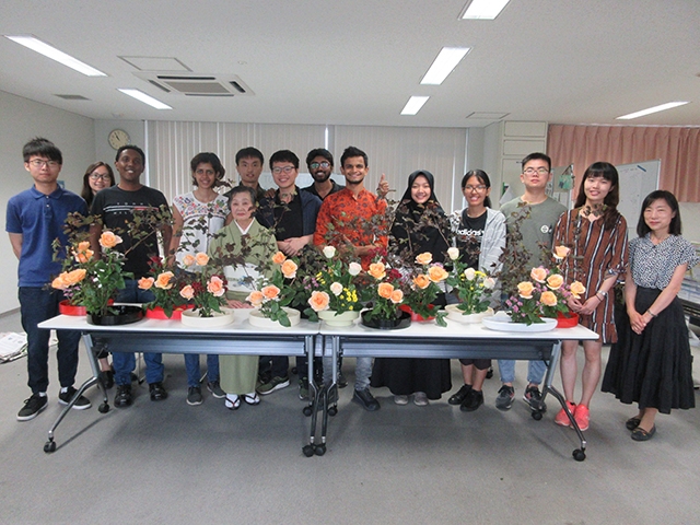 AOTULE and AOSU students with Grandmaster Takako Soma