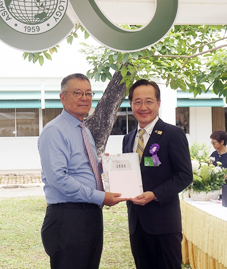 Masu (right) with AIT President Woon