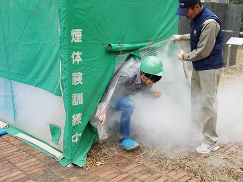 Participant experiencing smoke-filled room