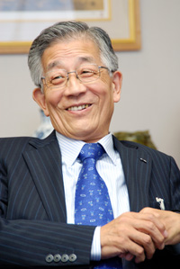 Yoshio Ishida, Vice Chairman of the East Japan Railway Company
