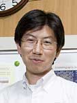 K. Hayashi, T. Chiba, J. Li, M. Hirano, and H. Hosono. Intense Atomic Oxygen Emission from Incandescent Zirconia. J. Phys. Chem. C. 113, p. 9436 (2009).