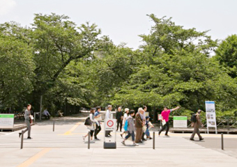 Campus tour at the Ookayama Campus