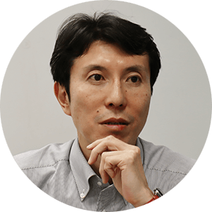 Lectures draw on the real-world experiences of industry leaders - Akira Tajima, Ph.D., Vice President, Head of Yahoo! JAPAN Research Laboratory, and Head of Technology, Yahoo Japan Corporation