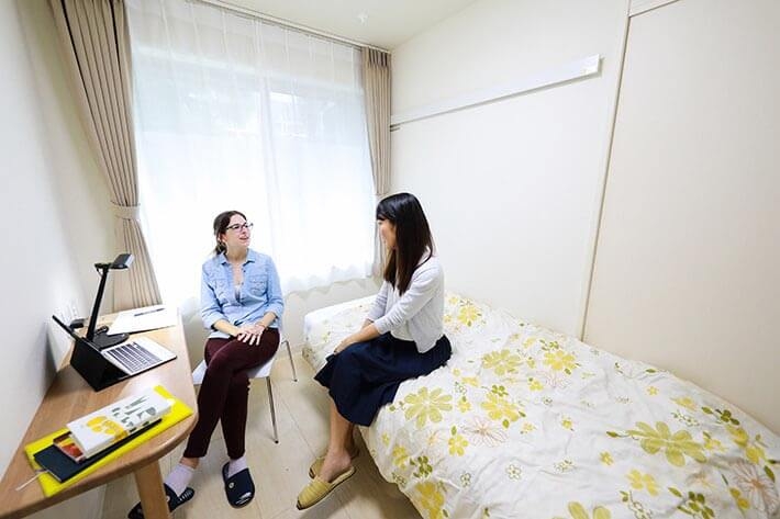 student's bedroom, Senzokuike House