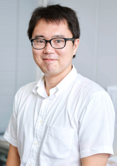 Associate Professor Takuji Yamada