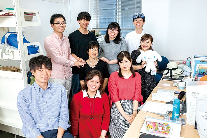 Asked about the strength of Matsuda Lab, Matsuda and students immediately answered 