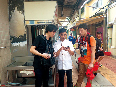 Macau (China) The proliferation of smartphones has made it much easier to access information during a disaster situation