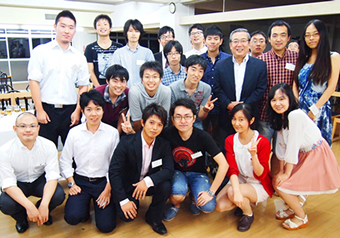 THU students with Tokyo Tech then-President Yoshinao Mishima before returning to China