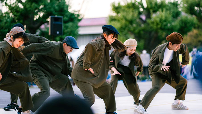 Performance on the wood decking at Tokyo Tech Festival