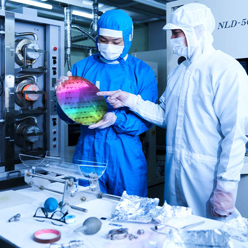 Future innovations and innovators to restore Japan's lead in the semiconductor industry