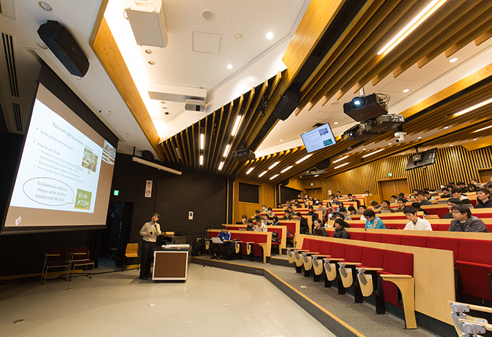Tokyo Tech Lecture Theatre provides students a place to experience advanced science and technology