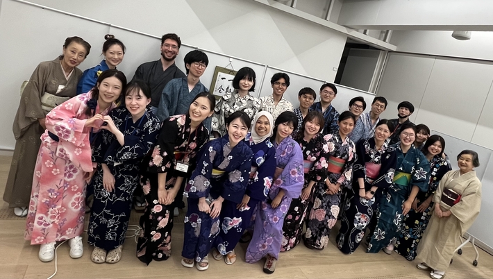 Everyone looks cool in yukata