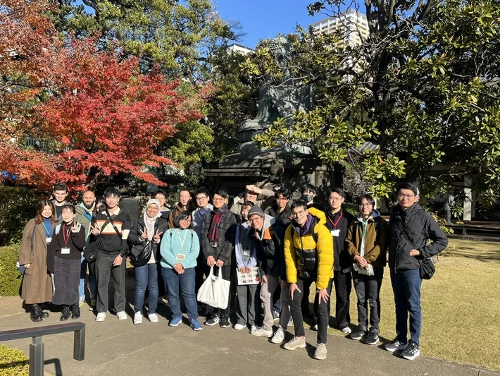 (Past event: Dec. 10) Autumn leaves walking tour in Tokyo's
