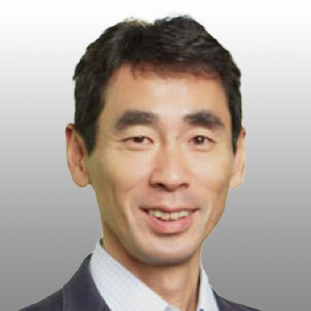 小室智昭氏