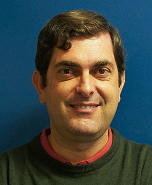 Associate Professor Víctor Petuya