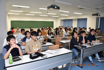 デラサール大学学生の本学訪問-2