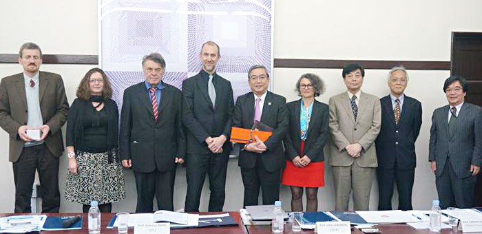 Dr. Gilles Lerondel, Professor of the Troyes University of Technology Ms. Vanessa Fattore, Ministry of Education, Higher Education and Research Dr. Jean-Luc Nahel, Advisor for foreign affairs at the Conference of University Presidents (CPU) Dr. Armel de La Bourdonnaye, Director of École nationale des ponts et chaussées Dr. Yoshinao Mishima, President Ms. Catherine Droszewski, French Embassy in Japan Dr. Toshio Maruyama, Executive Vice President Dr. Tetsuya Mizumoto, Vice President Dr. Shigeo Muto, Dean, Graduate School of Decision Science and Technology 