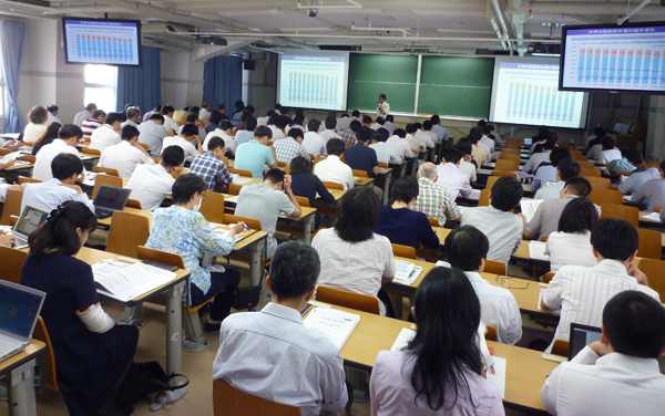 辻山隆　日本学術振興会　研究事業部研究助成第二課長