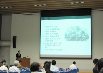 加藤康幸先生の講演は感染症の歴史から始まりました