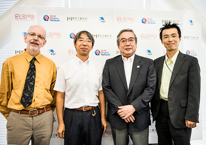 左からPiet Hutディレクター（EON）、廣瀬敬所長、三島良直学長（東京工業大学）、岩渕秀樹室長（文部科学省研究振興局基礎研究振興課基礎研究推進室）