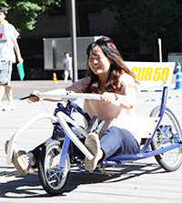 チーム「SUPERCUB50」前輪1輪・後輪2輪のコンパクトなフレームカー