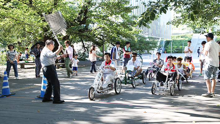 各車一斉にスタート！