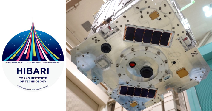 図3 （左）革新的衛星技術実証2号機テーママーク （右）衛星組み上げ後のUVCAM（ロケットIFと接続される円形構造の内側、左側の赤いレンズがUVCAM 最終振動試験＠JAXA筑波宇宙センター）