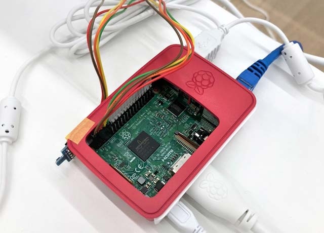 セミナーで使用したIoTデバイスのラズベリーパイ