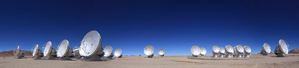今回の観測で使用したアルマ望遠鏡　クレジット：国立天文台