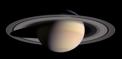 探査機カッシーニによる土星リングの観測画像